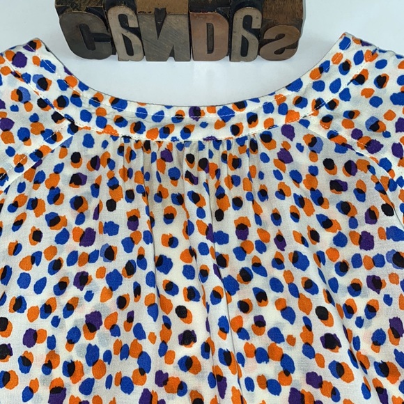 MAEVE Sleeveless V-Neck Geometric Dot/Wavy Print Top - Picture 7 of 8